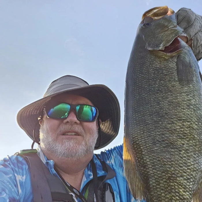 Grizzly customer catch photo